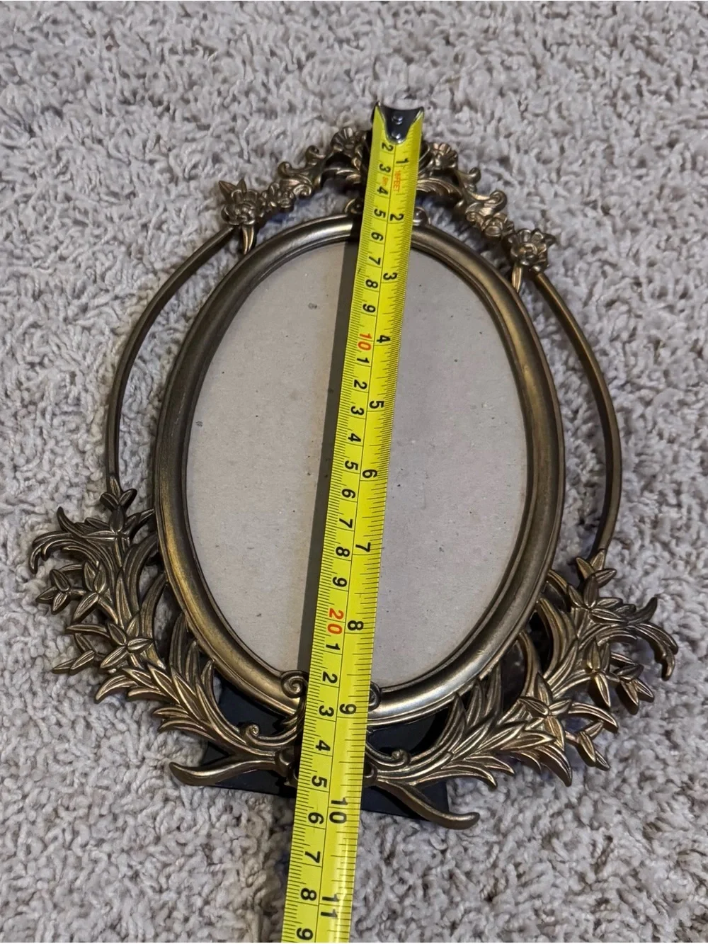 Vtg Ornate Bronze Metal Oval Picture Frame, Floral Victorian, Easel Back, 4x6